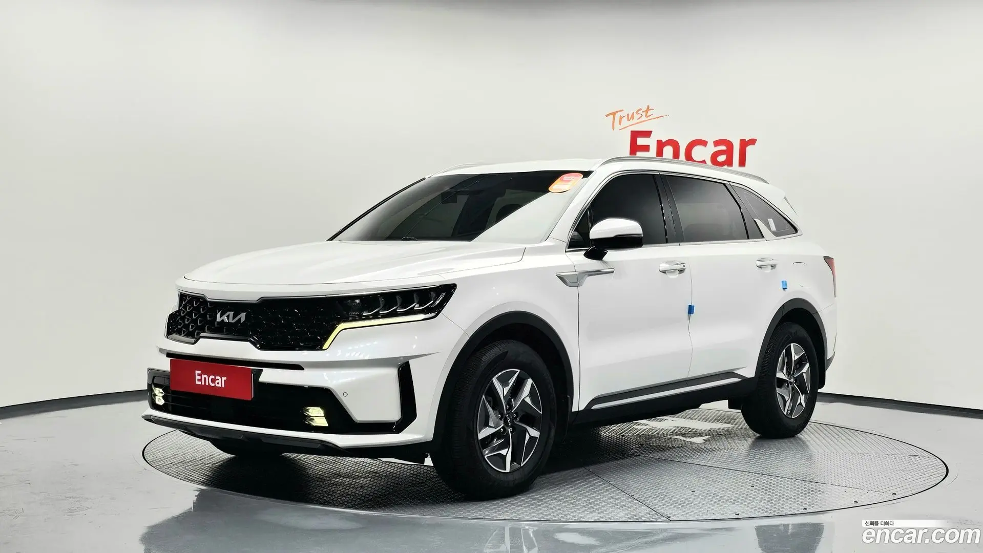 Main__Slider__Photo:Sorento Kia 2022.2-0