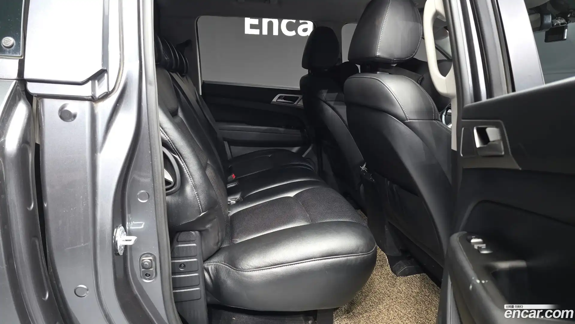 Rexton KG Mobility 2019.6-OPTION-016