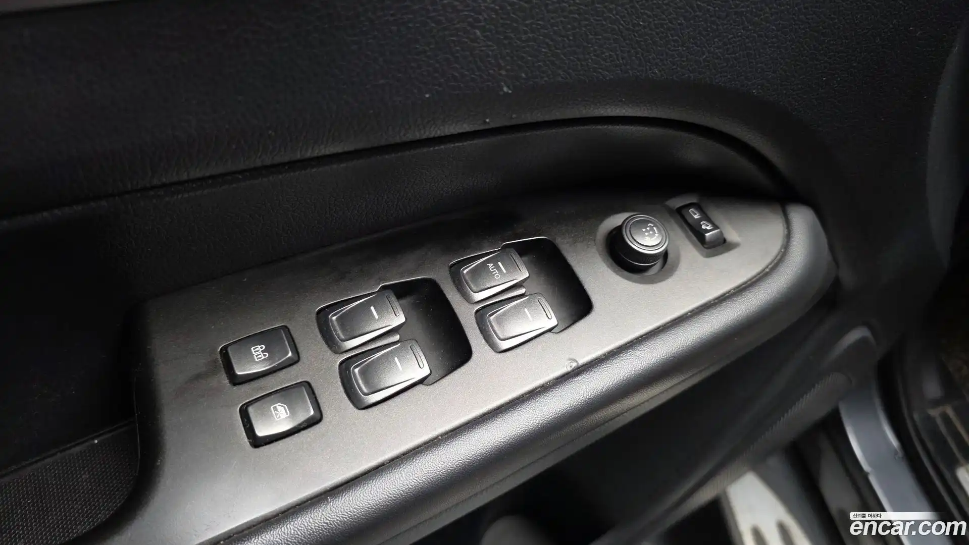 Rexton KG Mobility 2019.6-OPTION-041