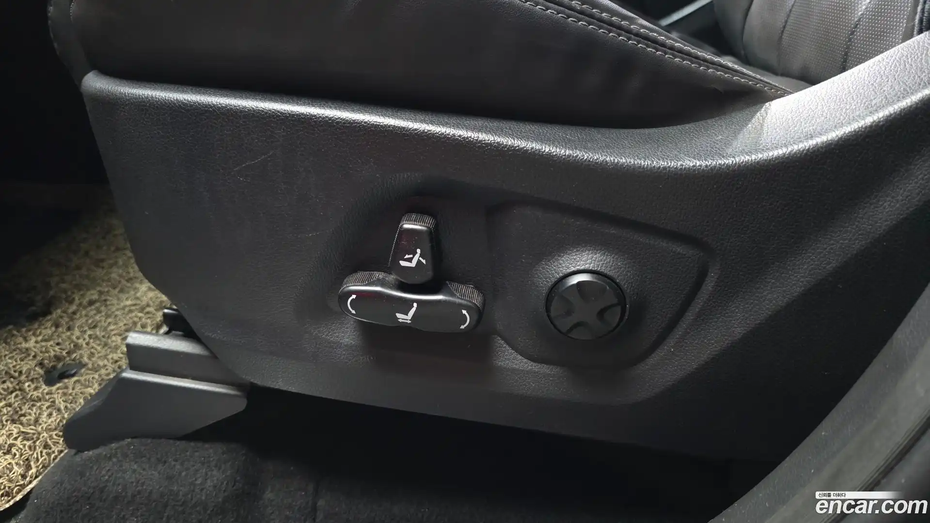 Rexton KG Mobility 2019.6-OPTION-045