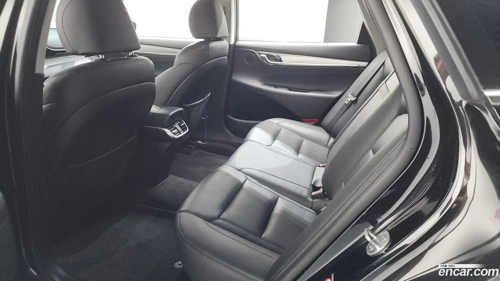Grandeur Hyundai 2020.11-OPTION-024