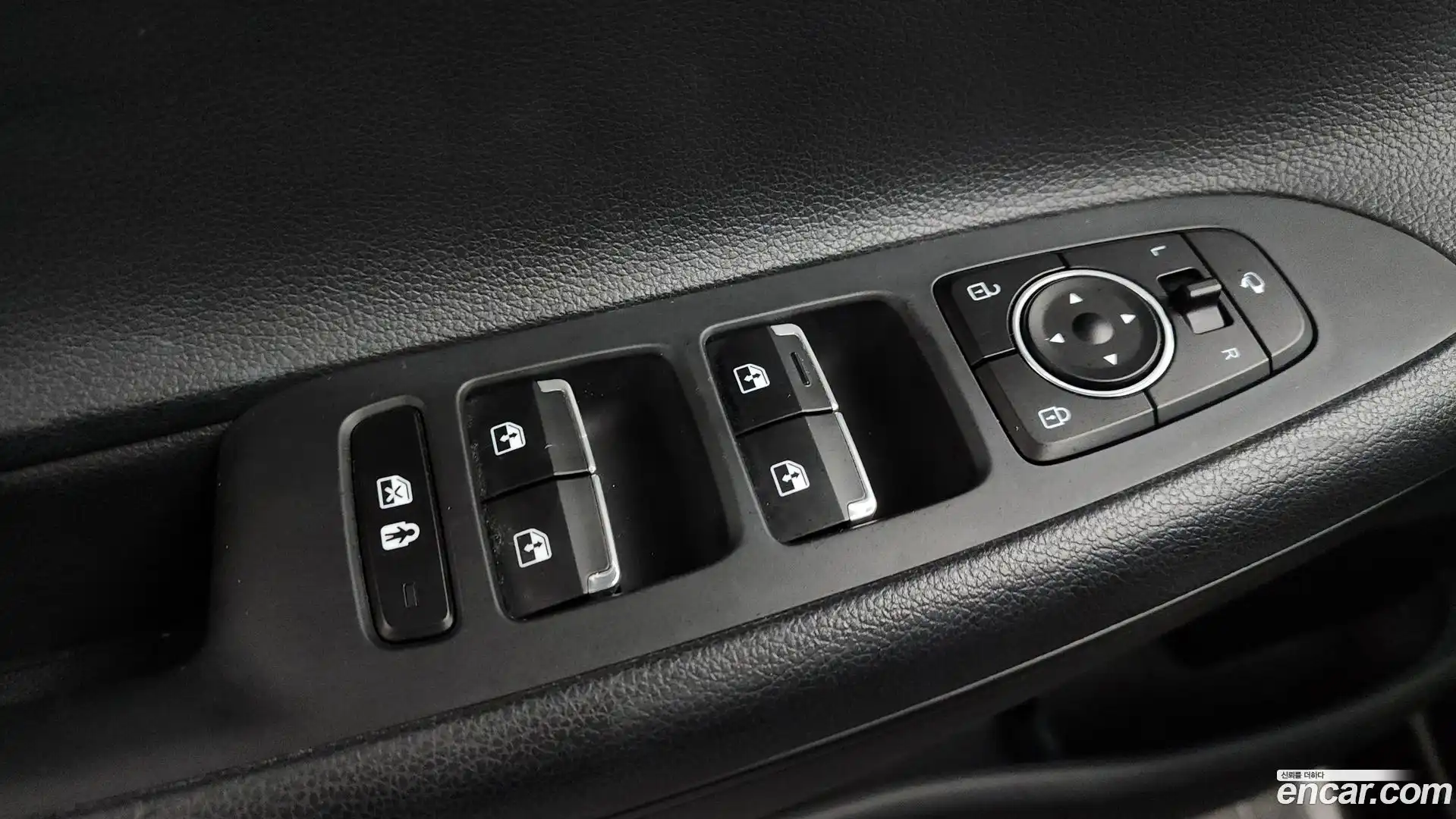 Grandeur Hyundai 2020.11-OPTION-046
