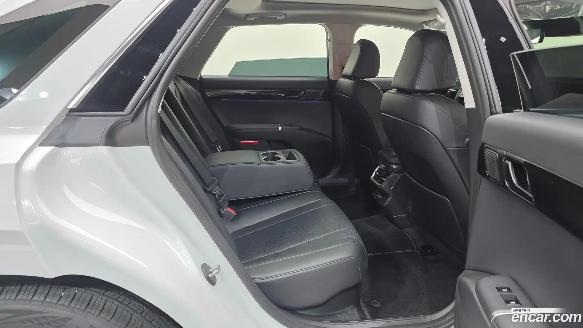 Grandeur Hyundai 2024.6-OPTION-023