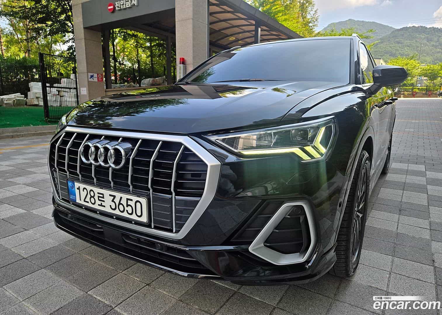 Q3 Audi 2022.5-OUTER-002