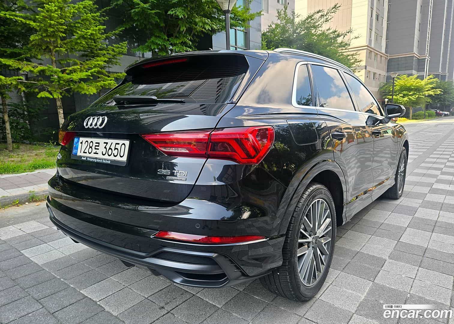 Q3 Audi 2022.5-OUTER-006