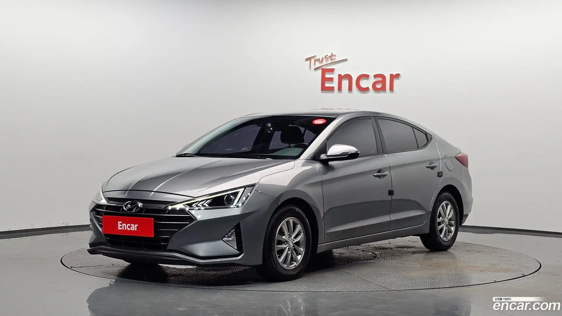 AVANTE Hyundai 2018.9-OUTER-001