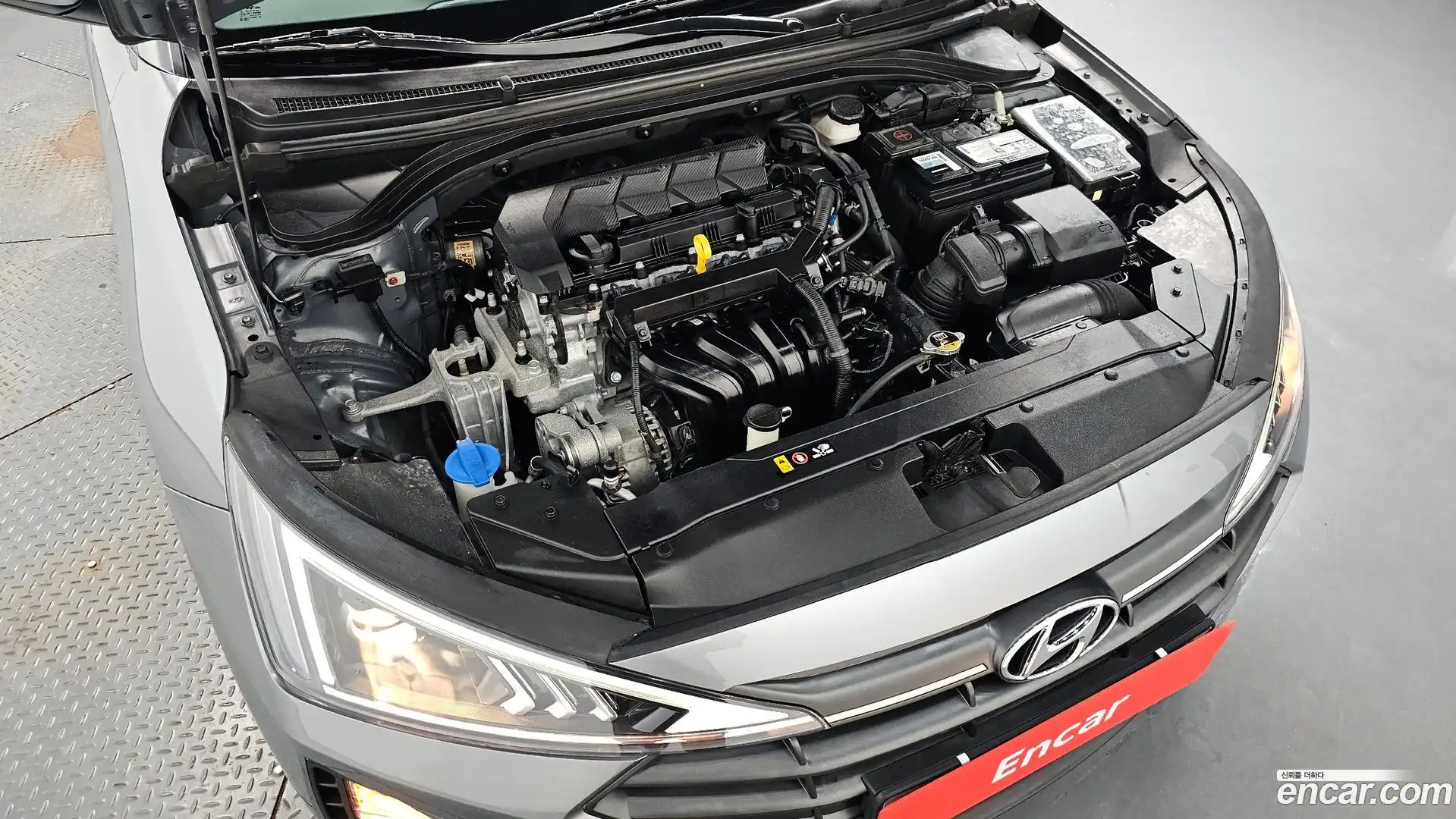 AVANTE Hyundai 2018.9-OUTER-006