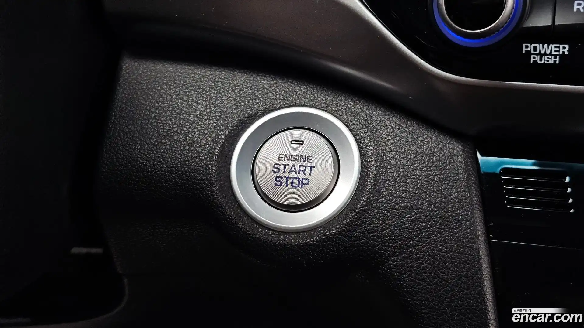 AVANTE Hyundai 2018.9-OPTION-024