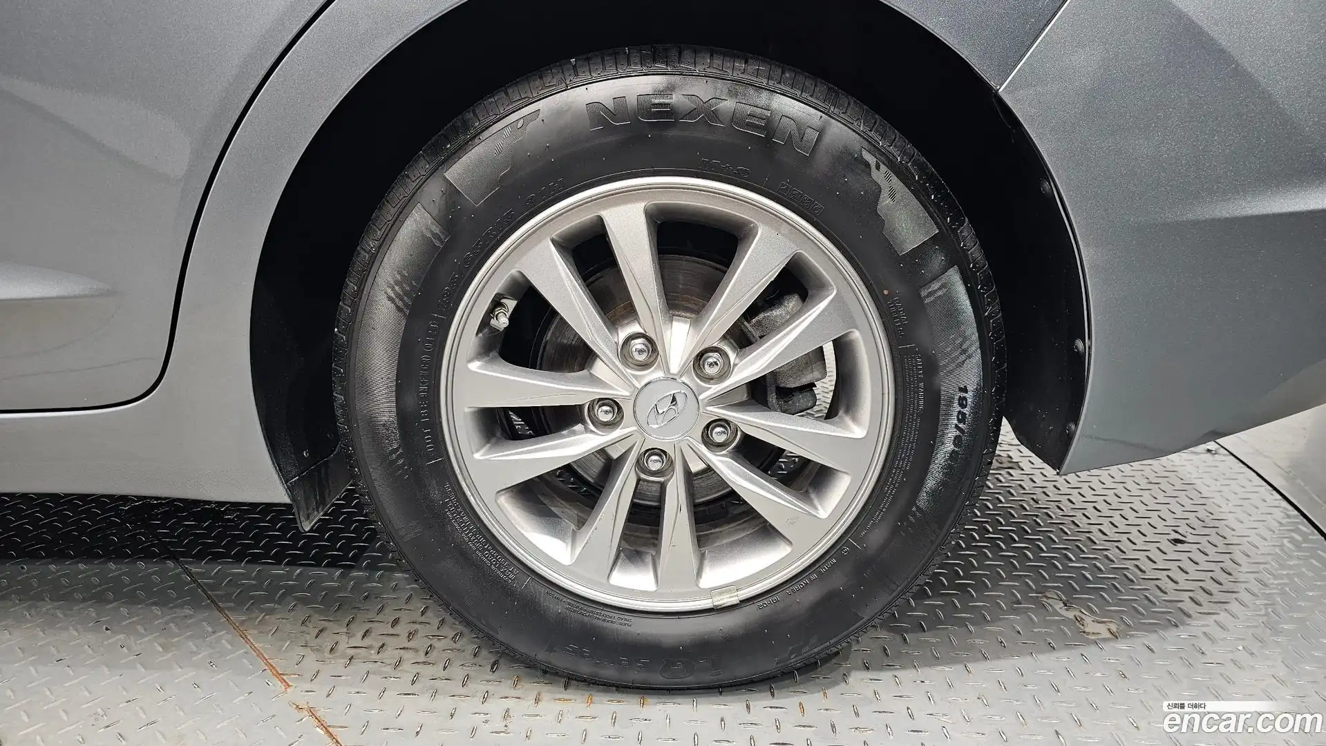 AVANTE Hyundai 2018.9-OUTER-031