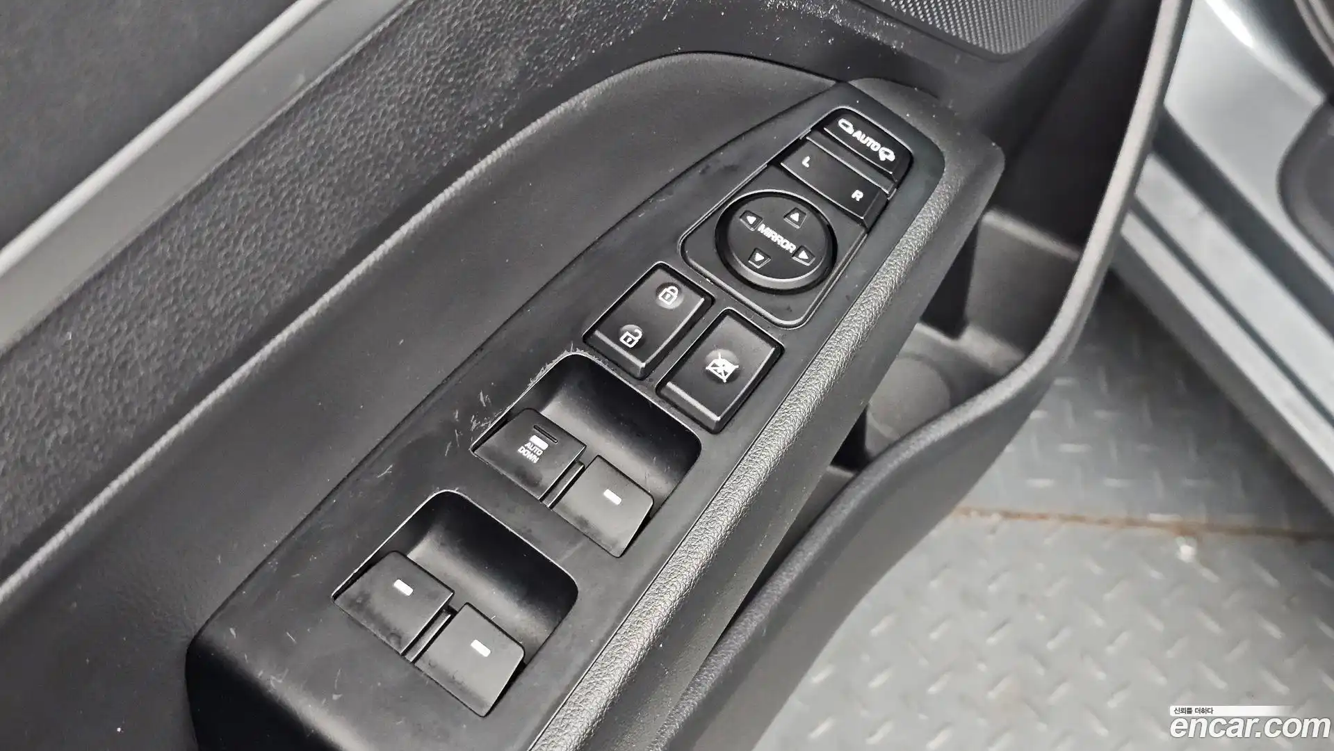 AVANTE Hyundai 2018.9-OPTION-042