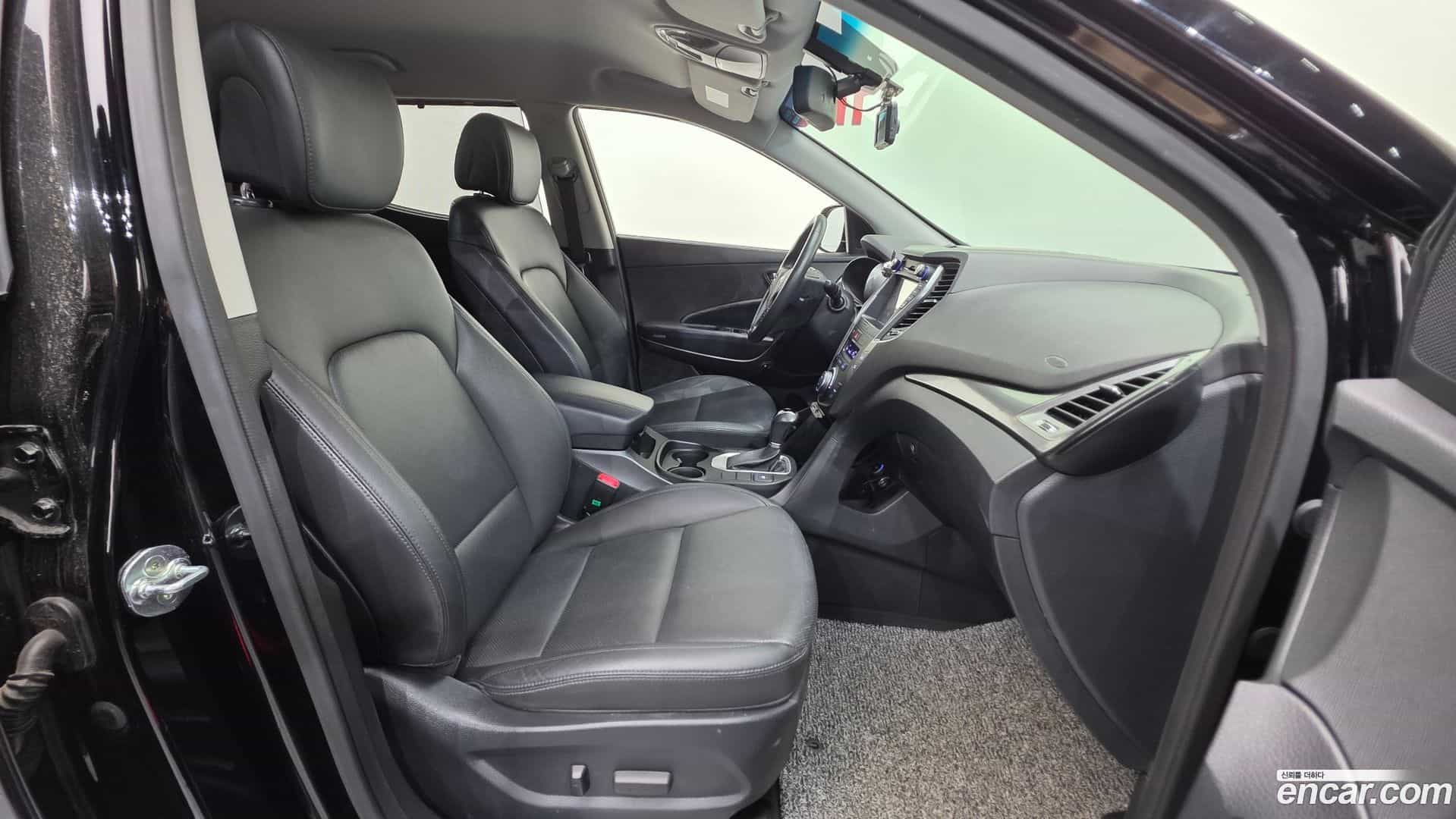 Santafe Hyundai 2016.3-INNER-010