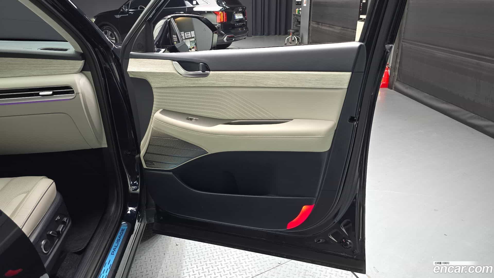 Palisade Hyundai 2023.6-INNER-035
