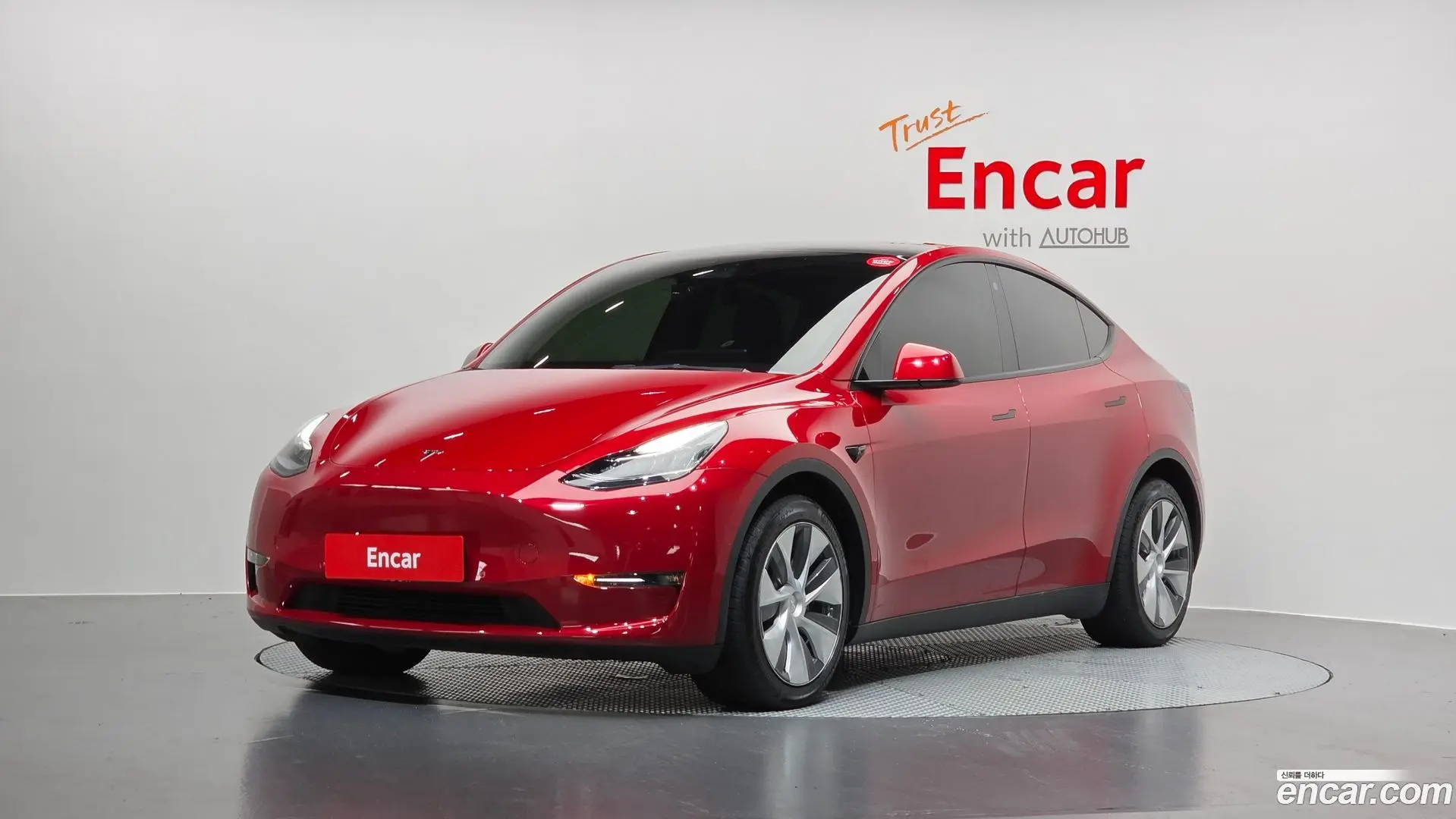 Main__Slider__Photo:Model Y Tesla 2022.5-0