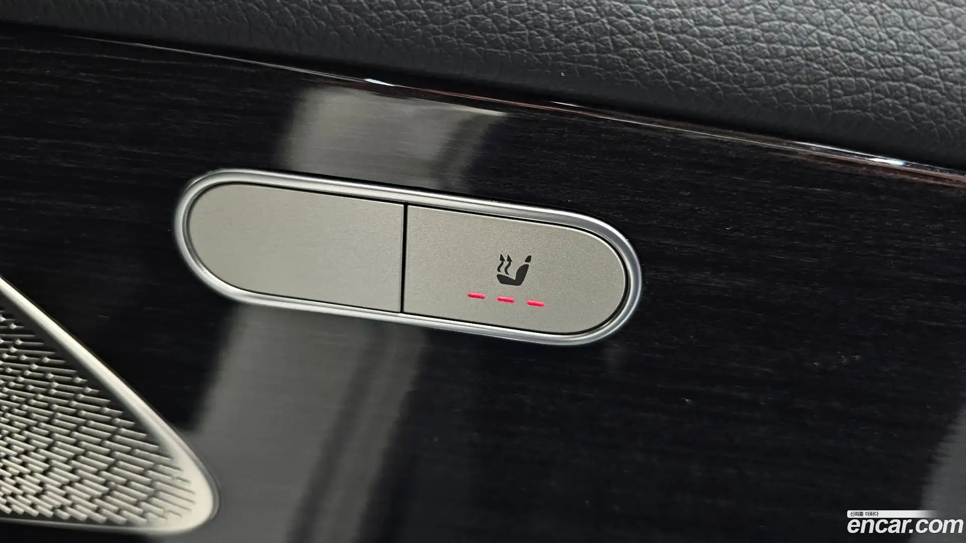GLE-Class Mercedes-Benz 2022.10-OPTION-050