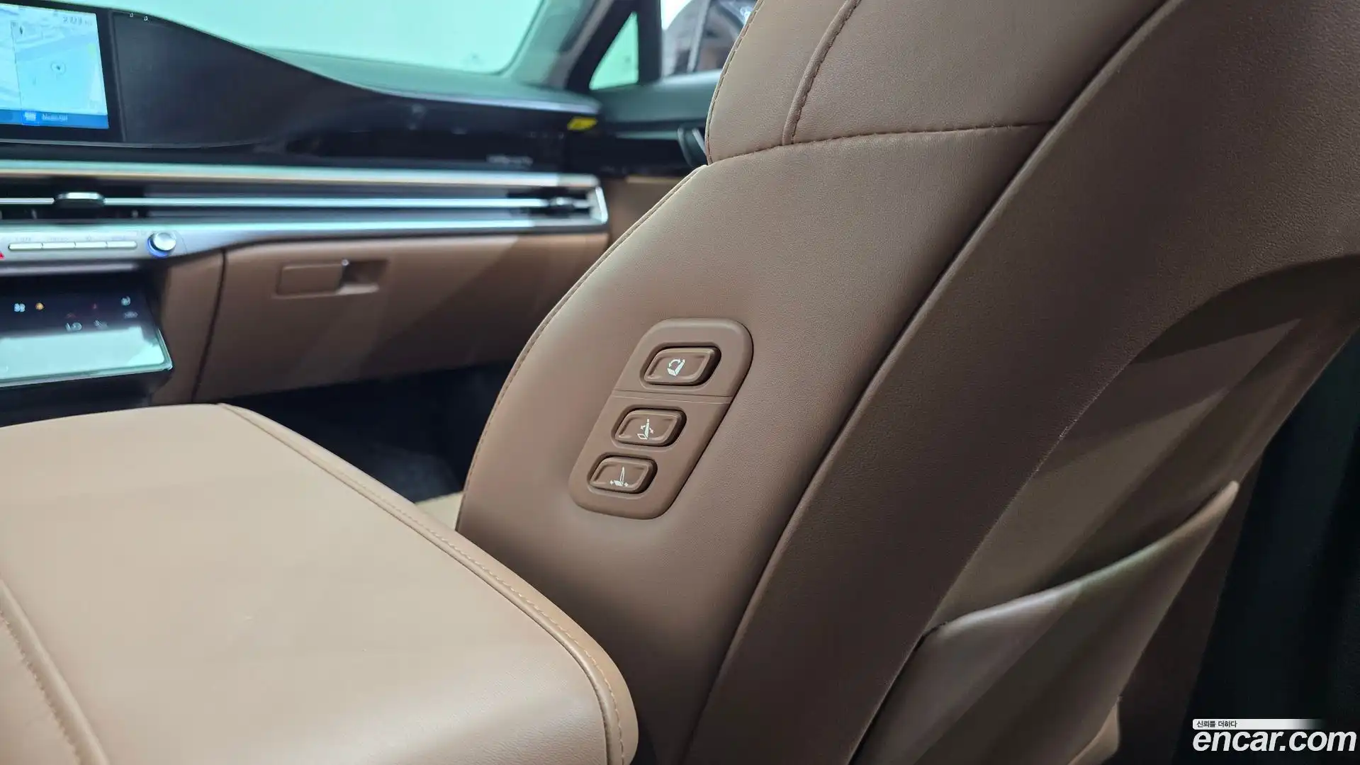 Grandeur Hyundai 2023.6-OPTION-050