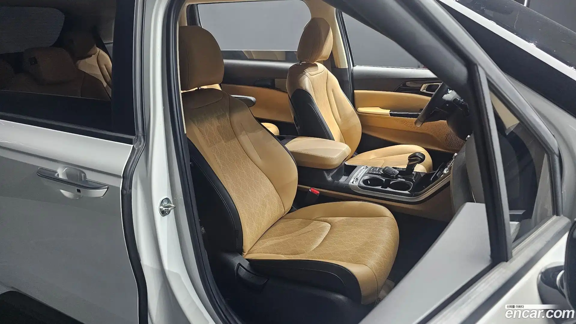 Canival Kia 2023.4-OPTION-016