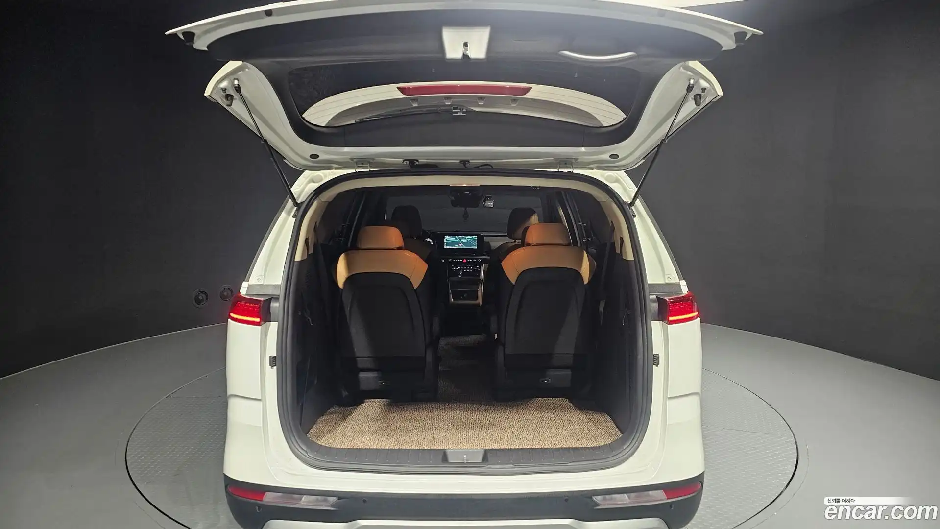 Canival Kia 2023.4-OPTION-024
