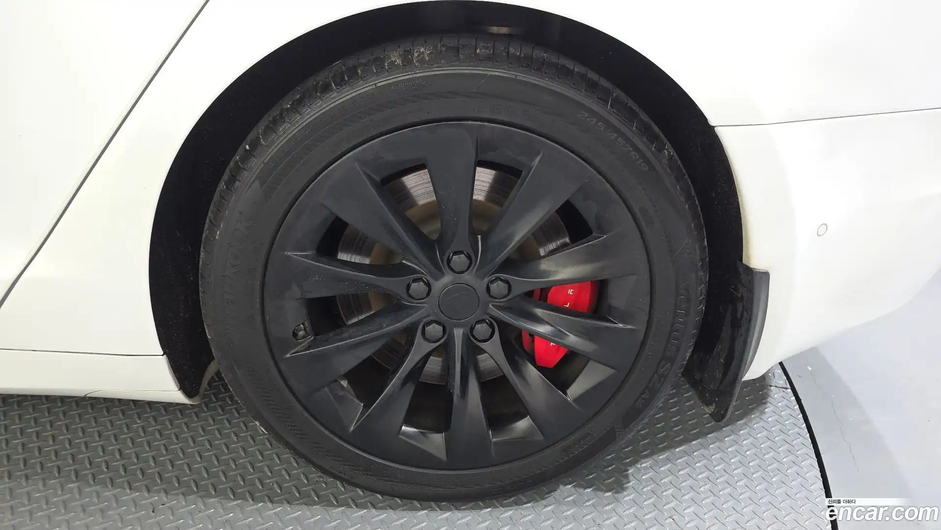 Model S Tesla 2020.10-OUTER-031