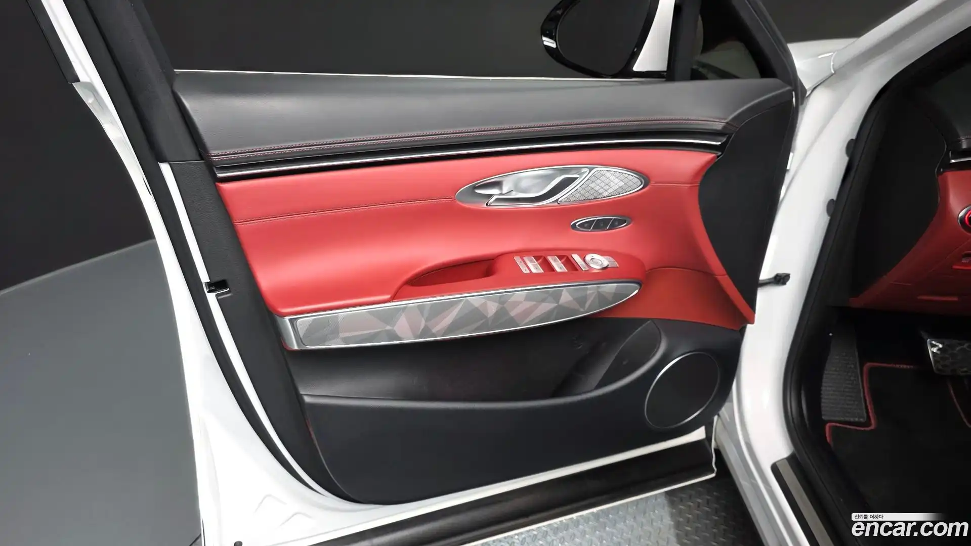 GV70 Genesis 2024.3-INNER-034
