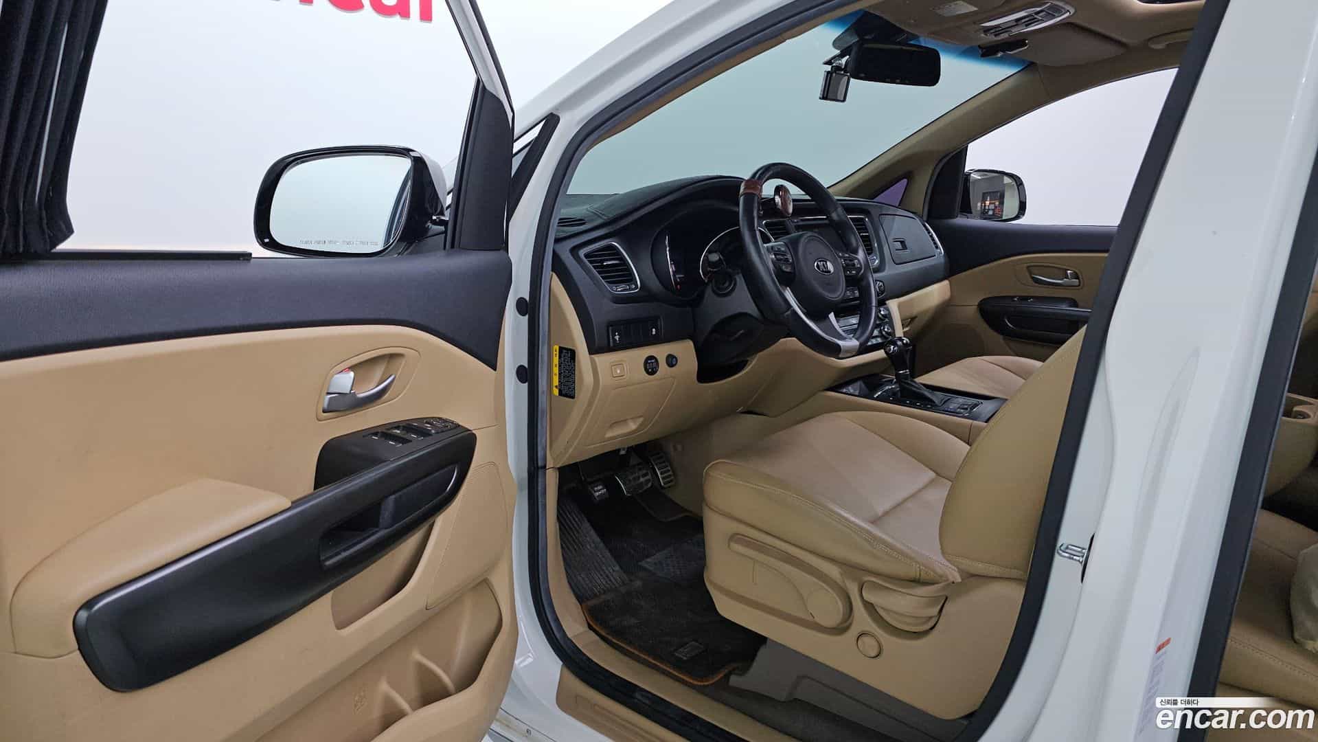 Canival Kia 2015.11-INNER-010