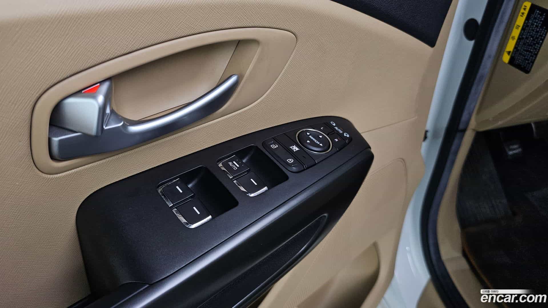 Canival Kia 2015.11-OPTION-021