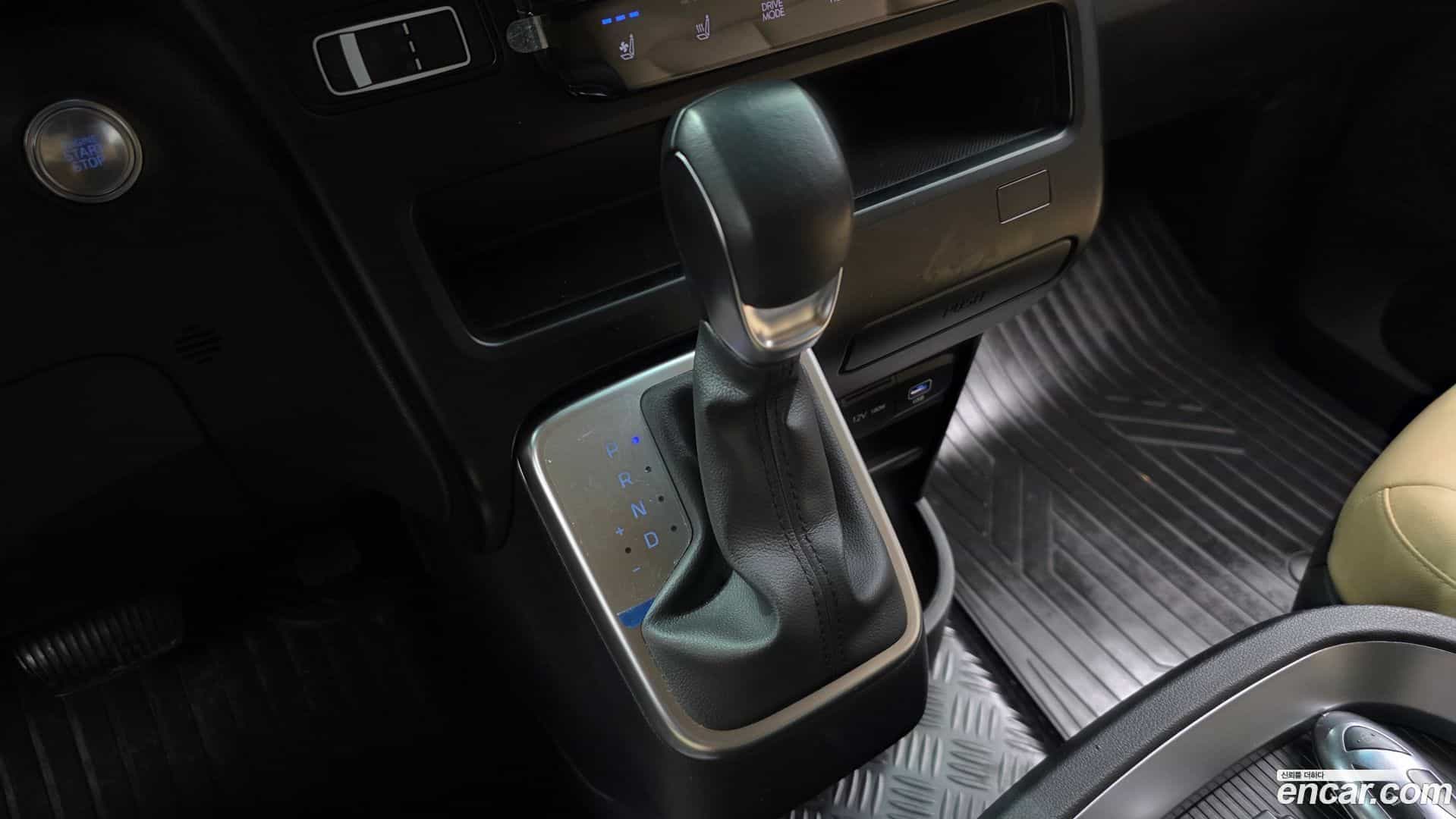 Staria Hyundai 2024.10-INNER-009