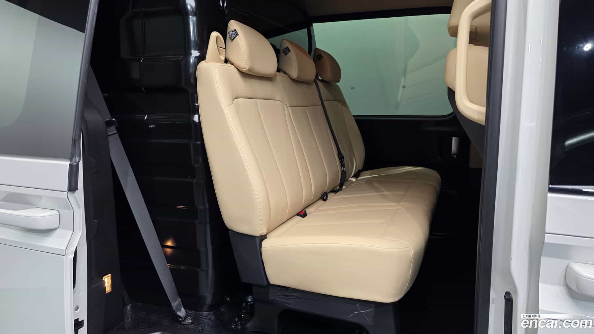 Staria Hyundai 2024.10-OPTION-015
