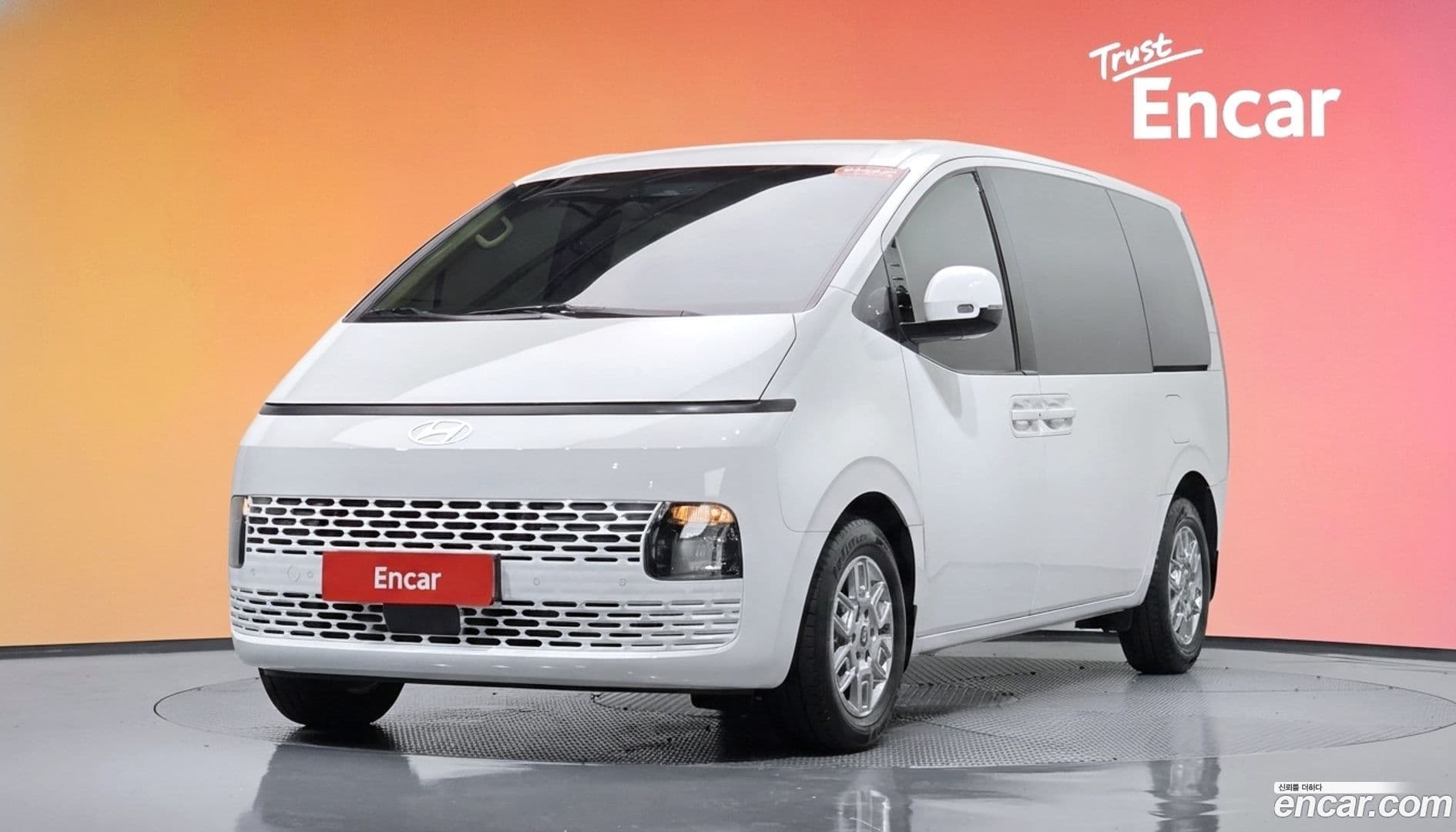Main__Slider__Photo:Staria Hyundai 2024.10-0