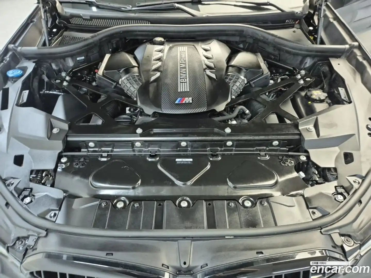 X6M BMW 2021.11-OUTER-006