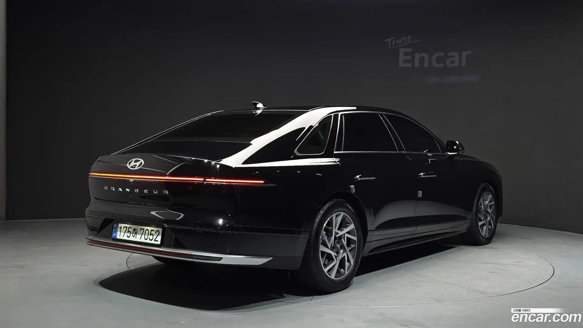 Grandeur Hyundai 2023.6-OUTER-002