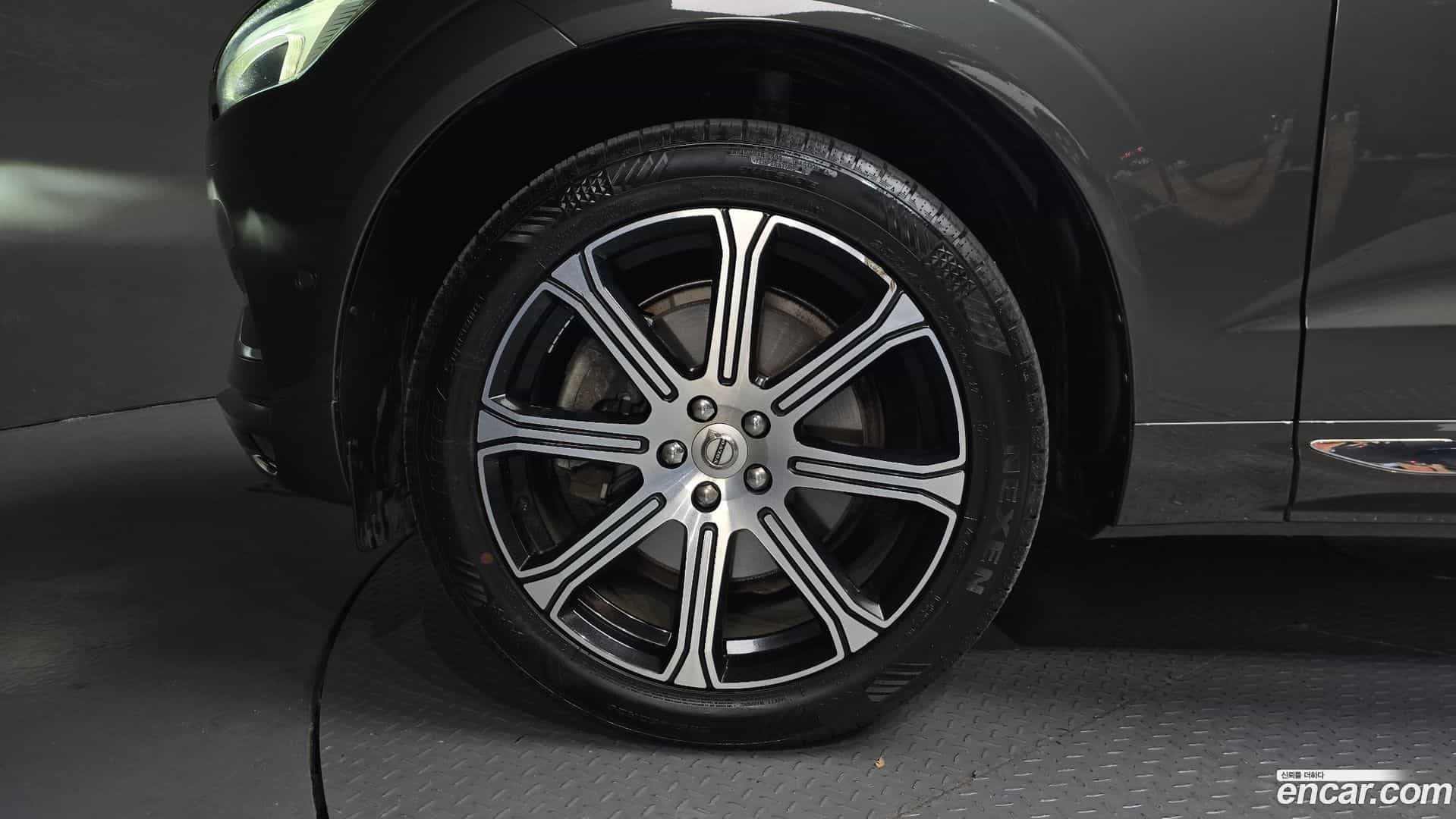 XC60 Volvo 2019.5-OUTER-005