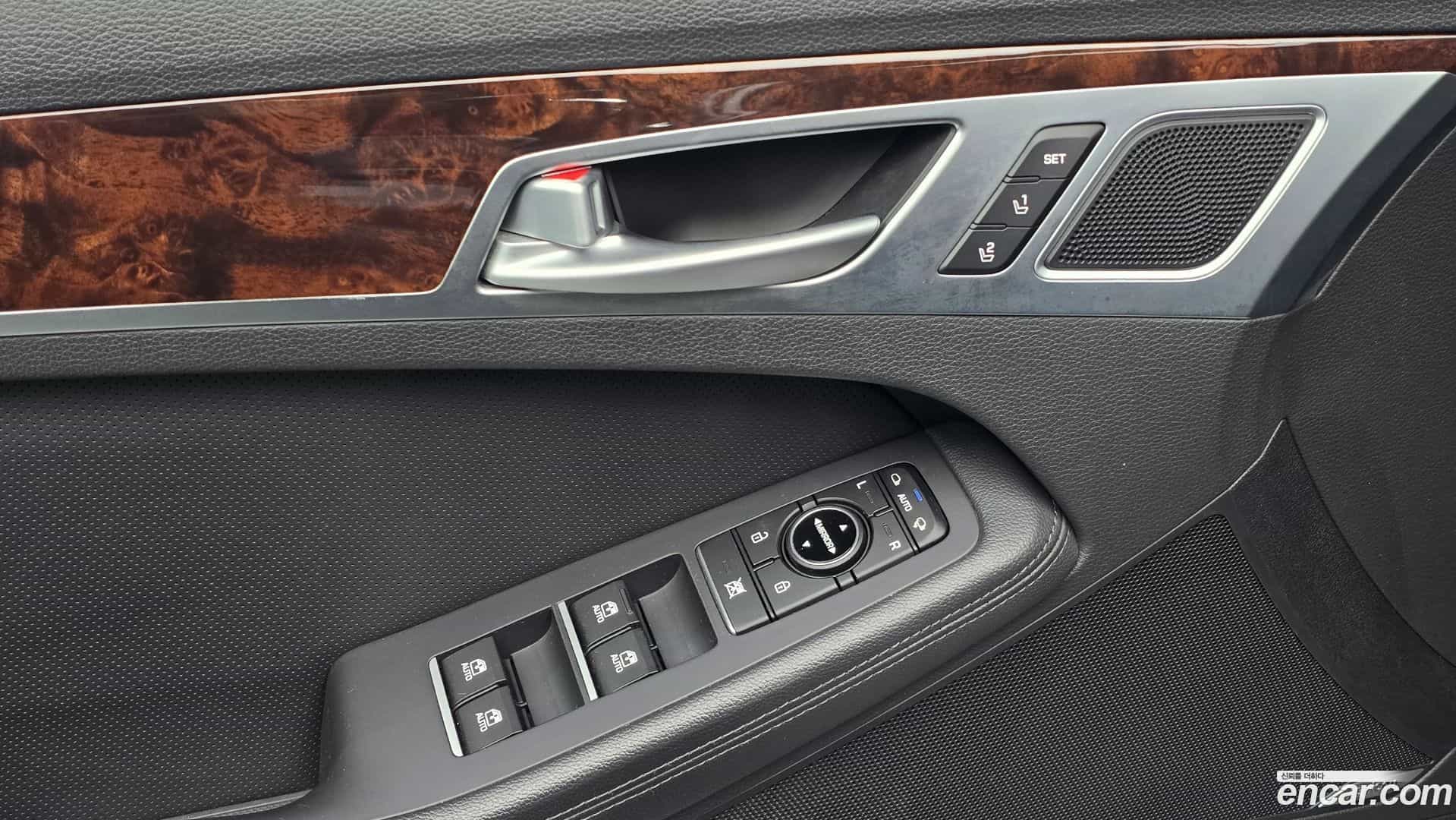 Genesis Hyundai 2016.2-OPTION-022