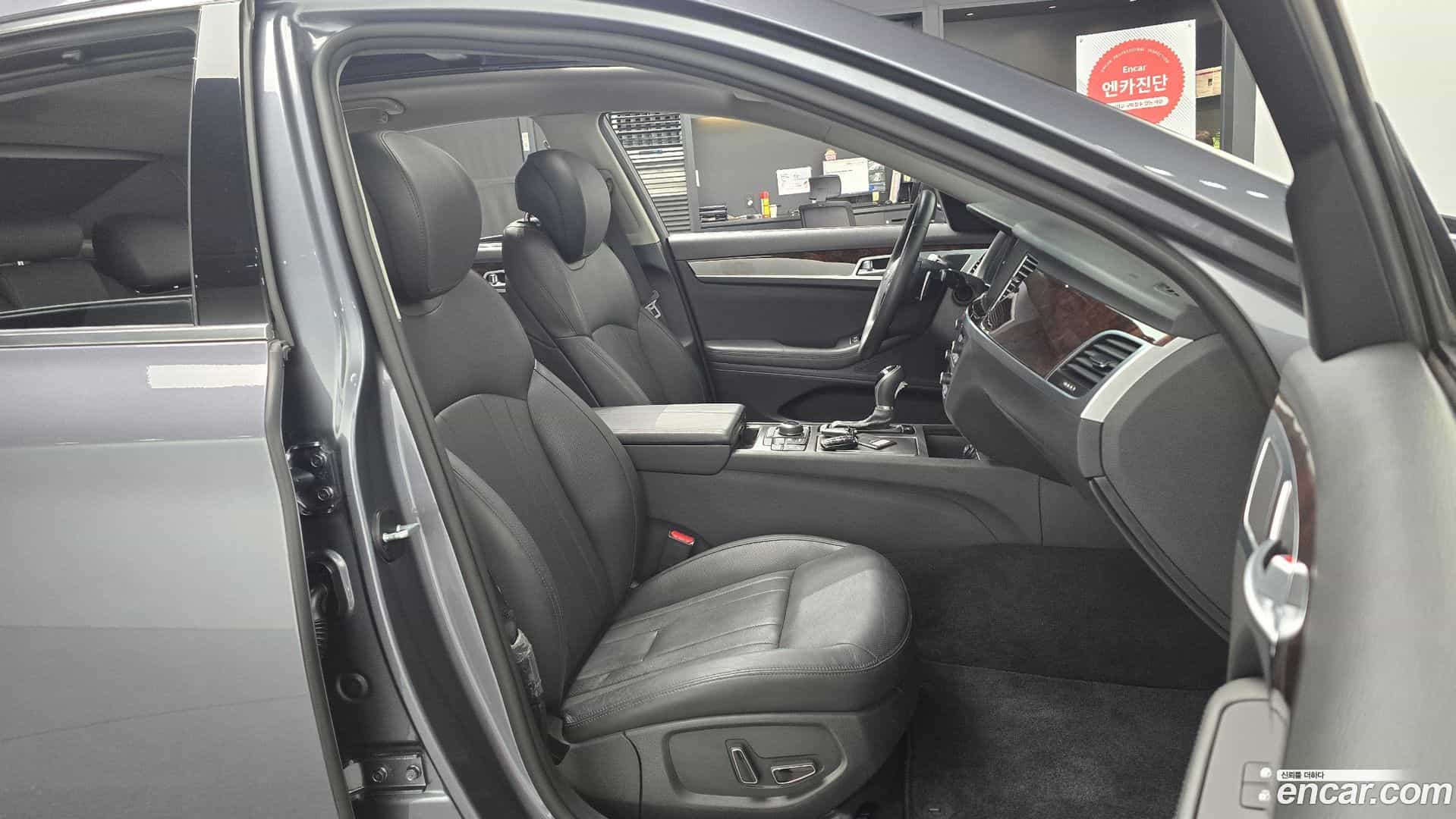 Genesis Hyundai 2016.2-INNER-036