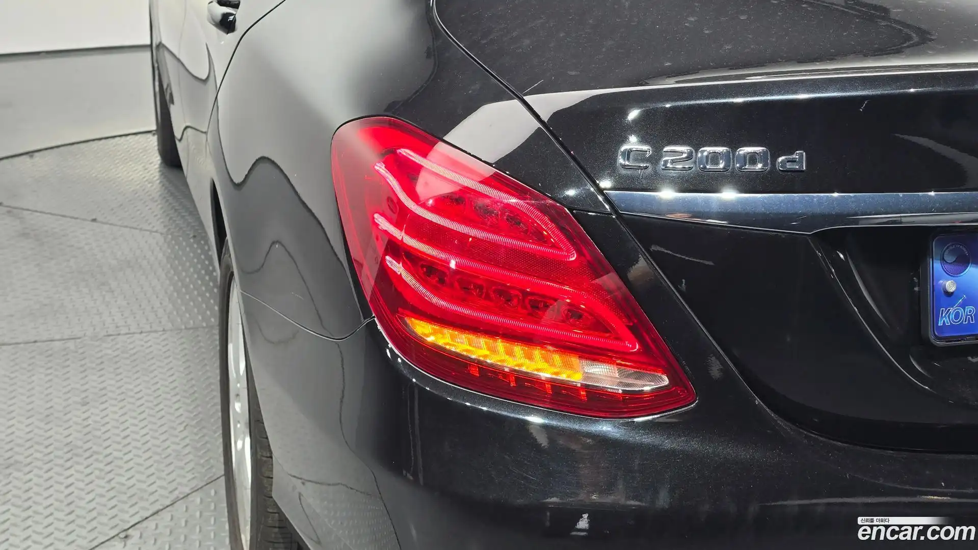 C-Class Mercedes-Benz 2015.11-OUTER-033