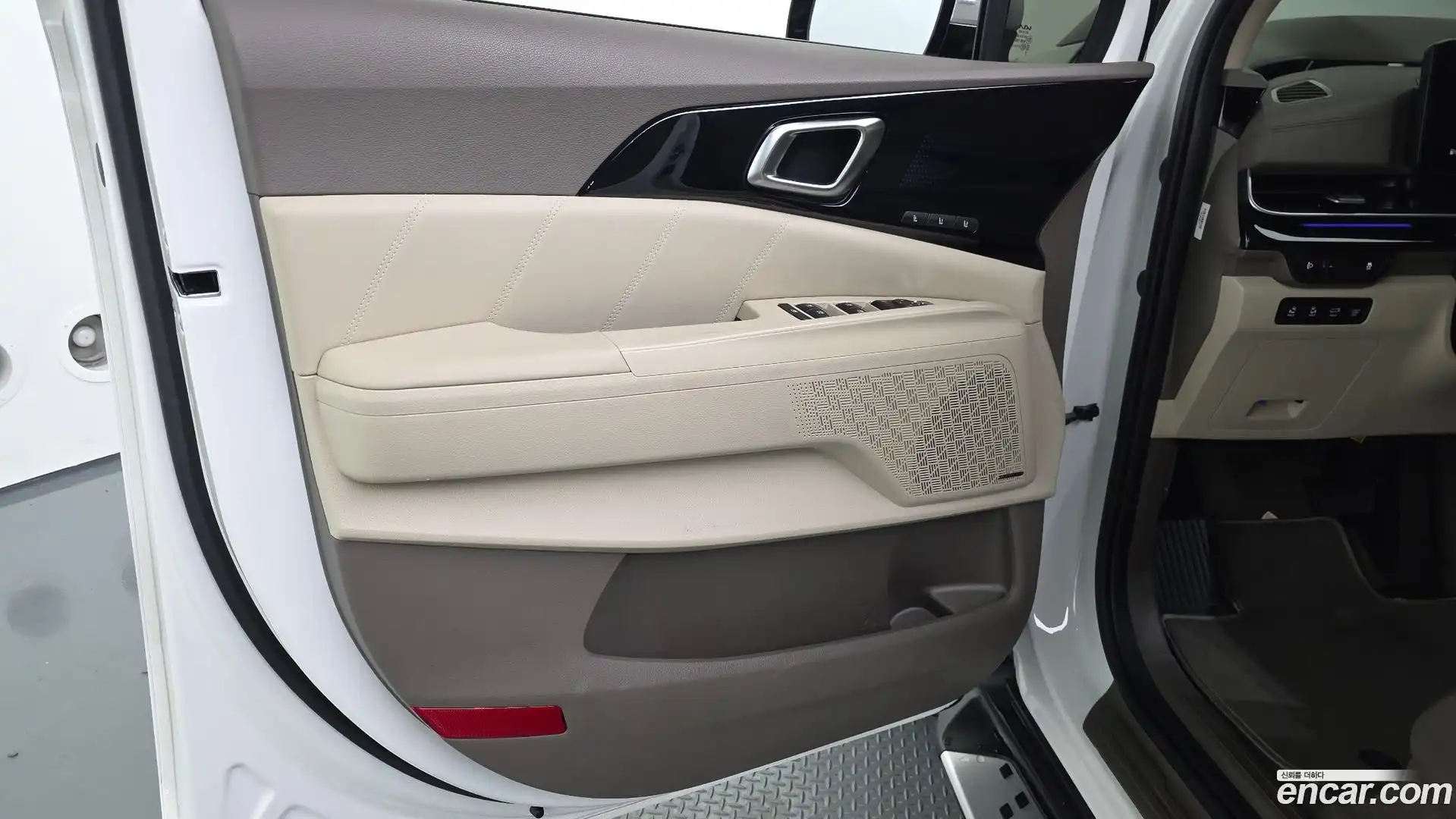 Canival Kia 2025.2-INNER-034