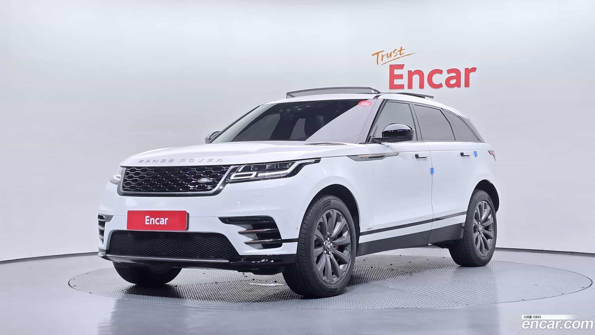 Range Rover Velar Land Rover 2017.9-OUTER-001