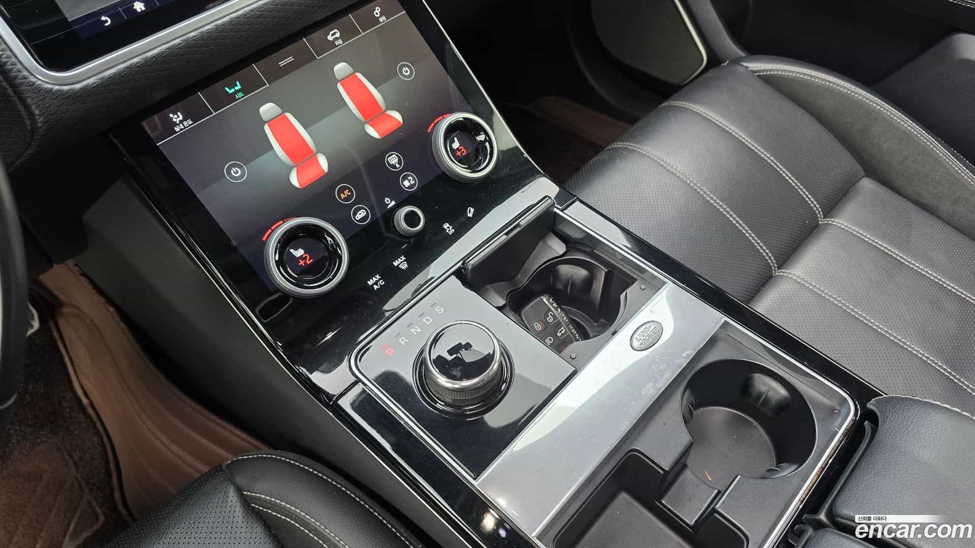 Range Rover Velar Land Rover 2017.9-INNER-009