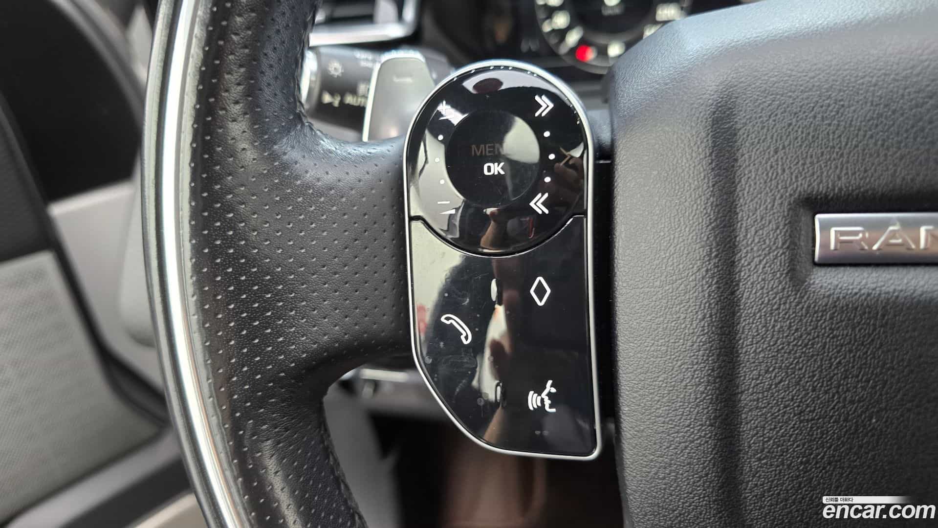 Range Rover Velar Land Rover 2017.9-OPTION-020