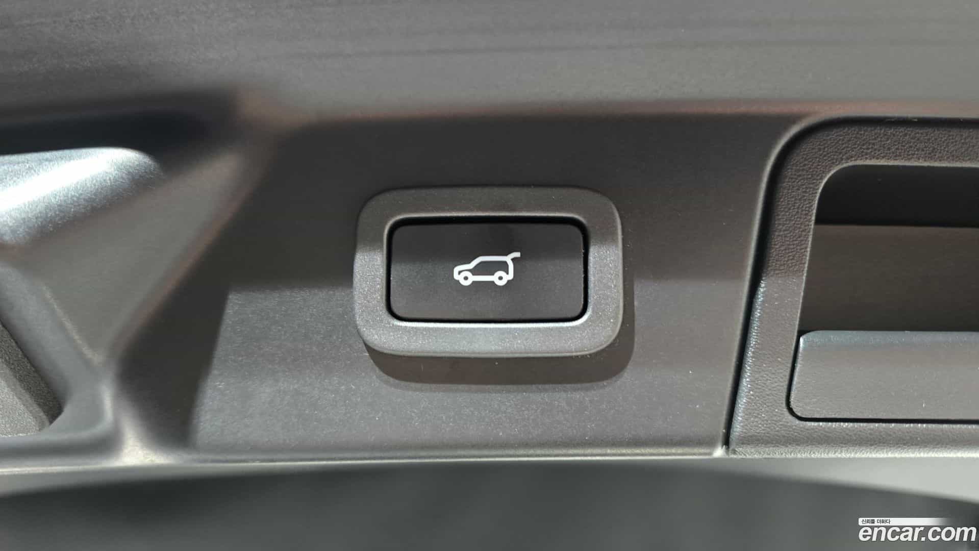 Range Rover Velar Land Rover 2017.9-OPTION-023