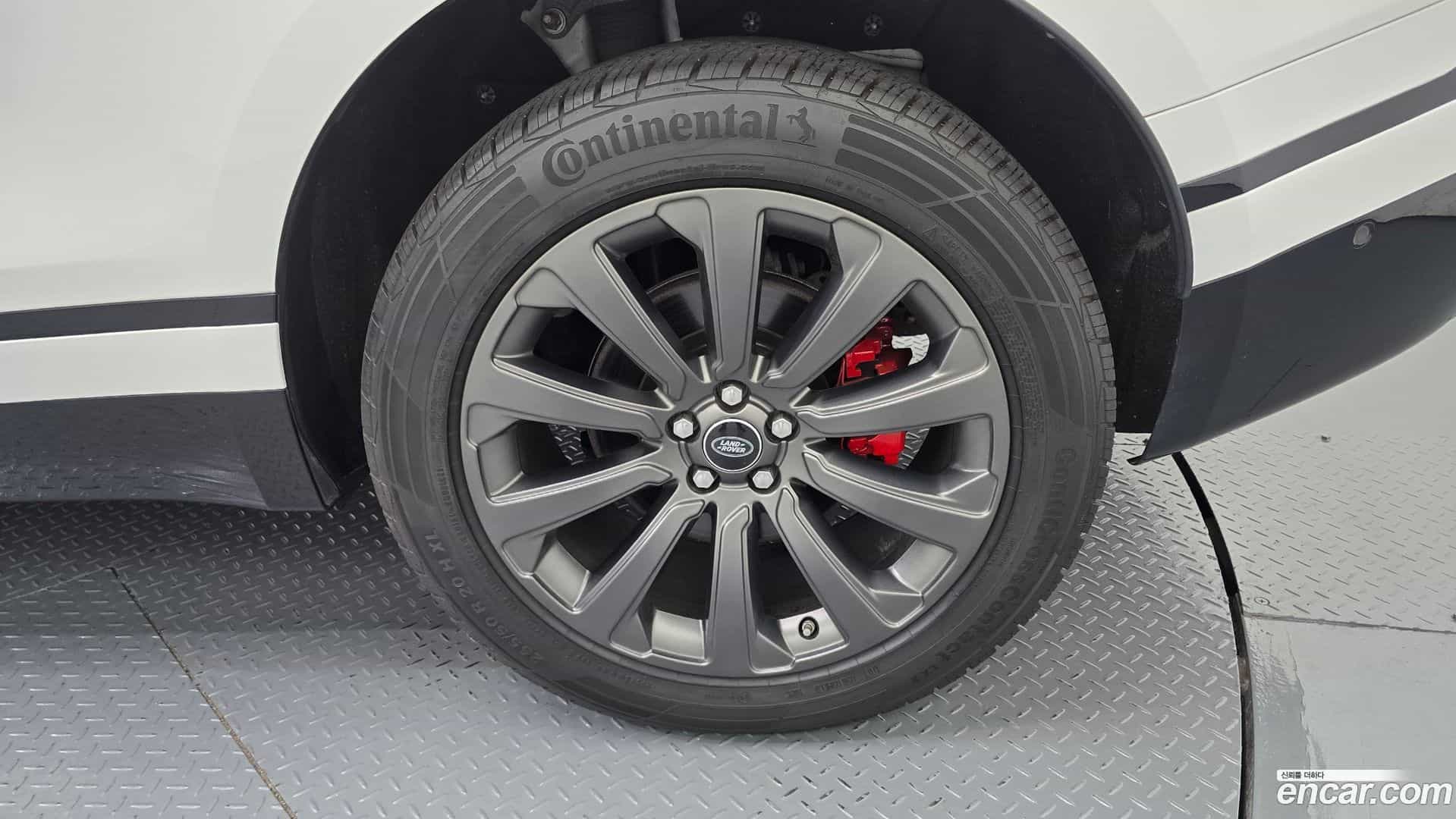 Range Rover Velar Land Rover 2017.9-OUTER-031