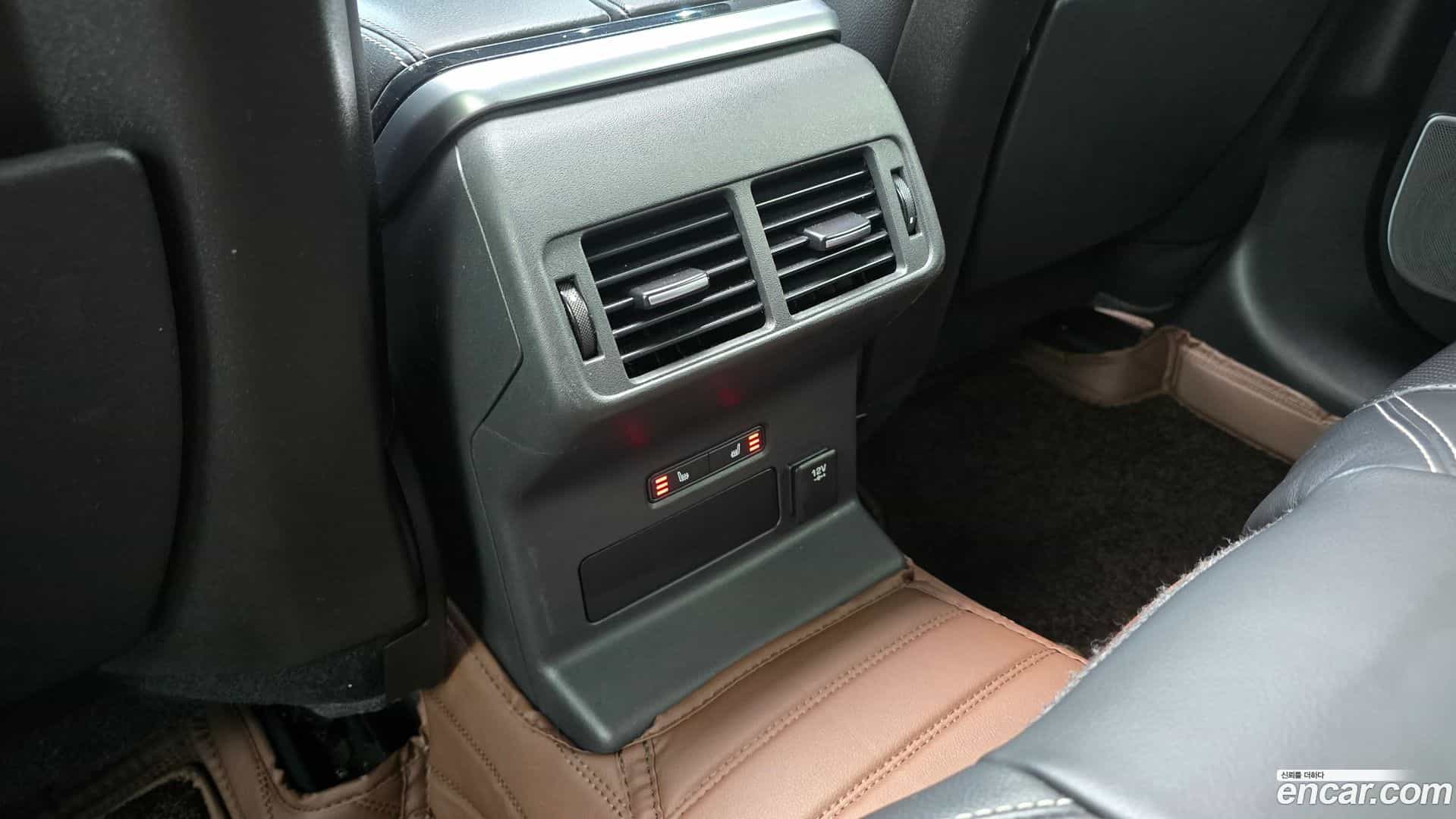 Range Rover Velar Land Rover 2017.9-OPTION-044