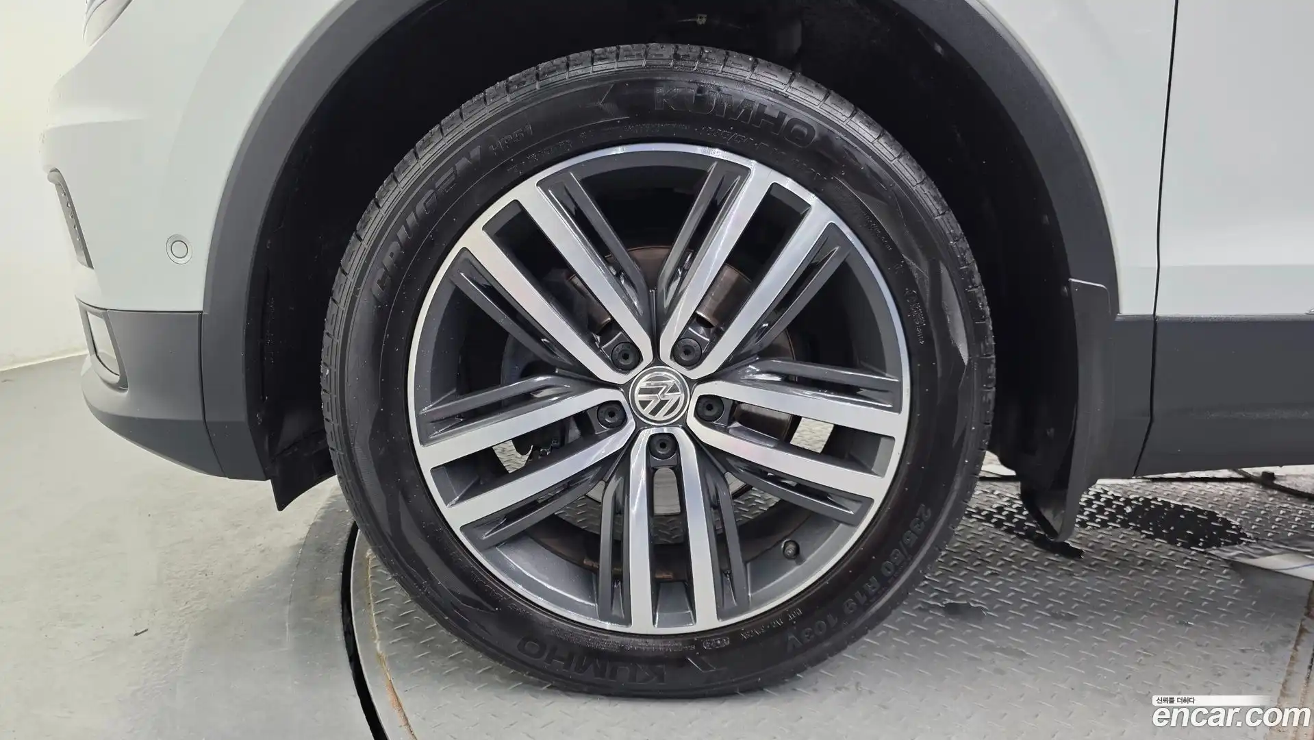 Tiguan Volkswagen 2018.8-OUTER-005