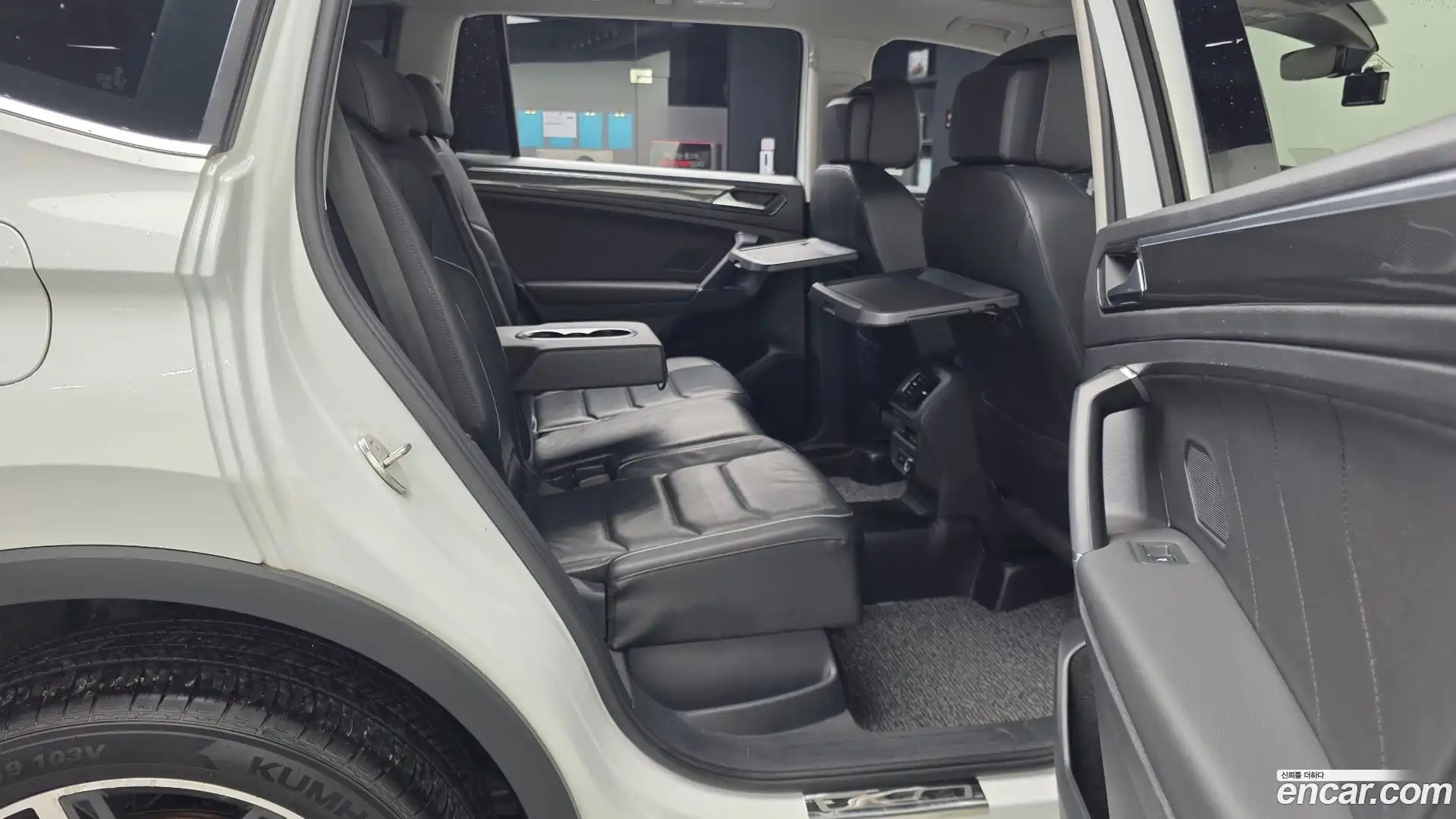 Tiguan Volkswagen 2018.8-OPTION-016