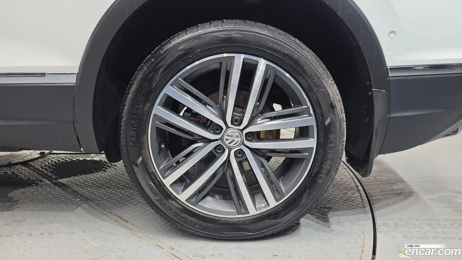 Tiguan Volkswagen 2018.8-OUTER-031