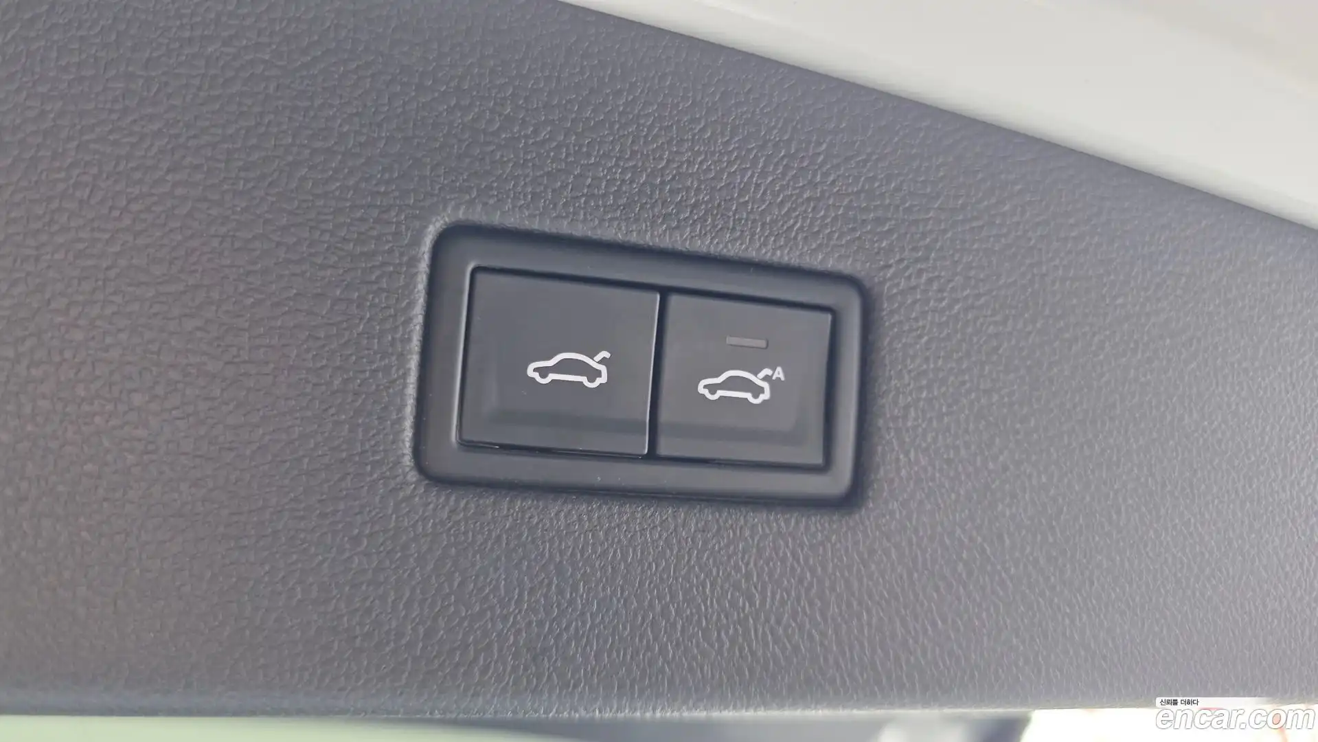 Tiguan Volkswagen 2018.8-OPTION-041