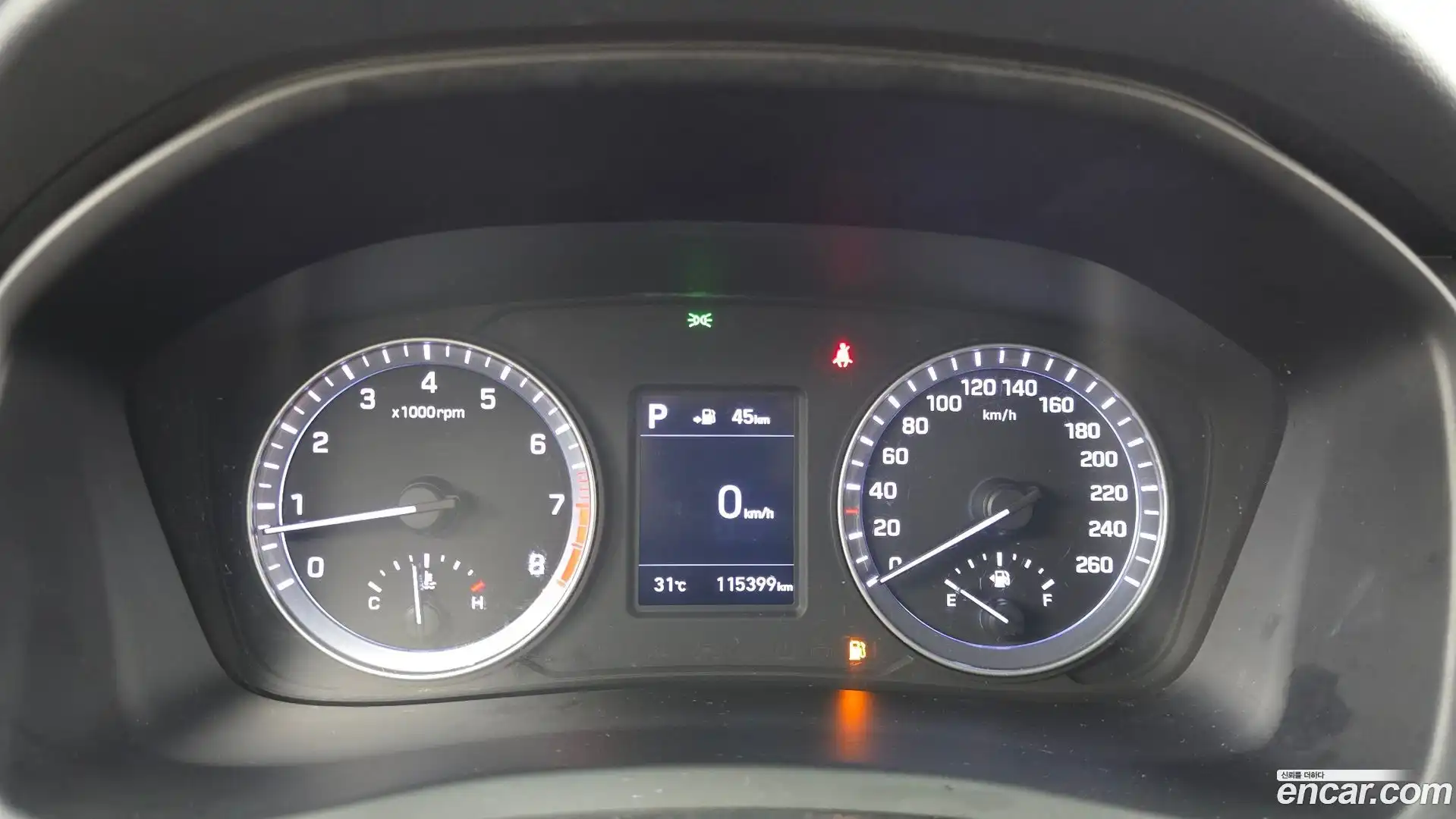 Sonata Hyundai 2018.2-INNER-008