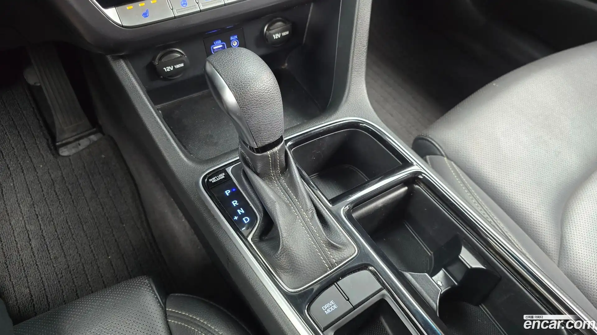 Sonata Hyundai 2018.2-INNER-009