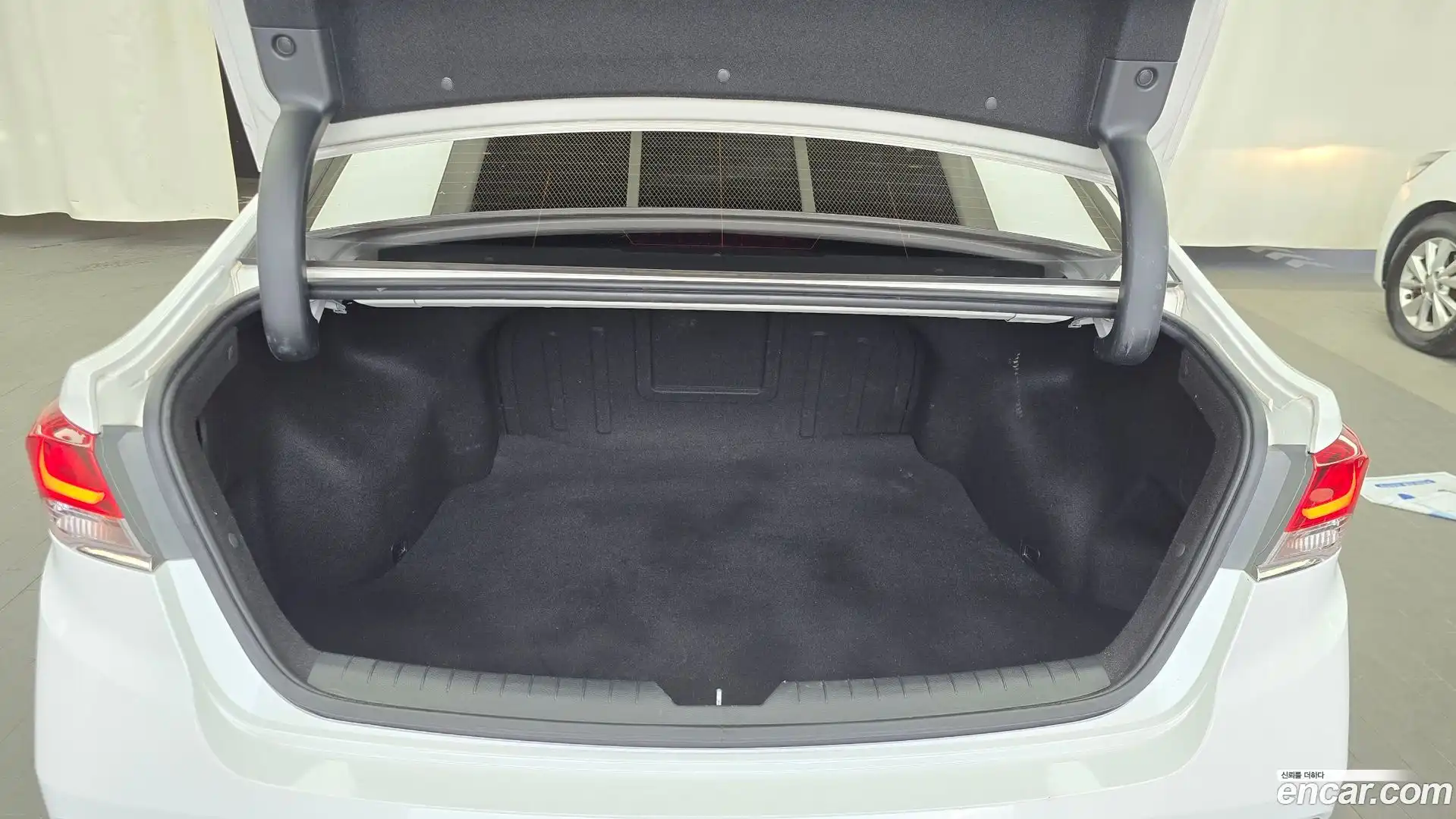 Sonata Hyundai 2018.2-OPTION-024