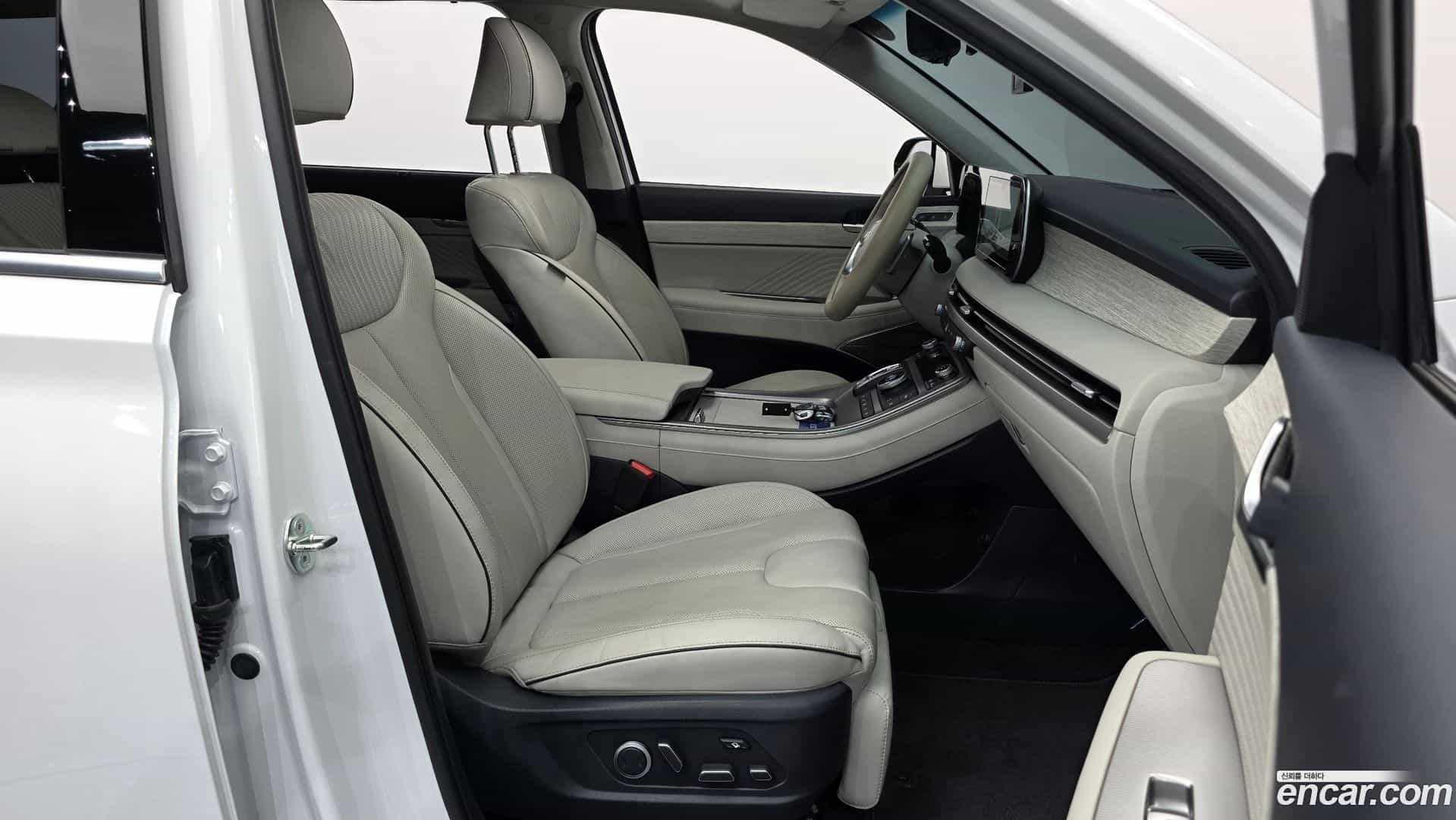 Palisade Hyundai 2023.2-INNER-036