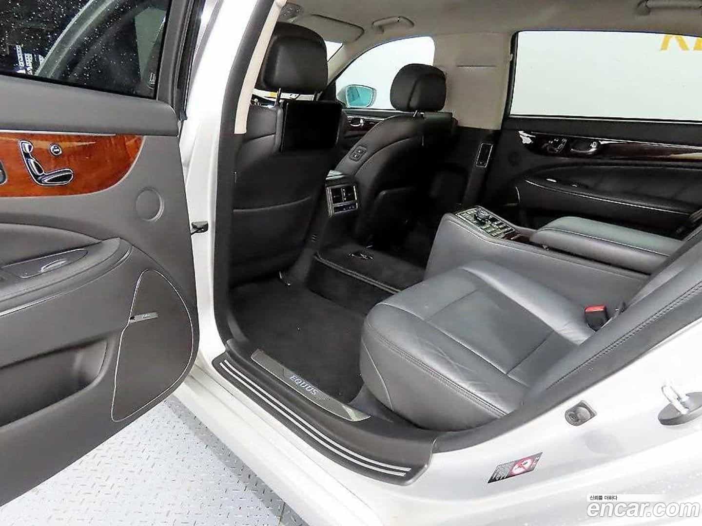 Equus Hyundai 2014.5-OUTER-006